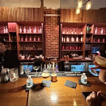 Chronic Guru - Amazing ambiance and bartenders - Cocktail Bars Near Me - Orlando, Florida