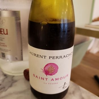 Luna Restaurant - Good bottle of Saint Amour - French Near Me - Bordeaux, 33