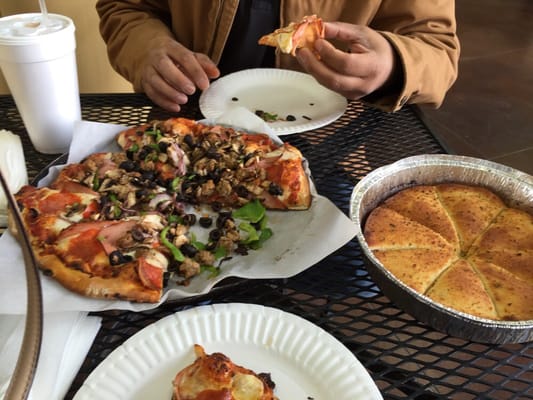 Dean's Pizza by null