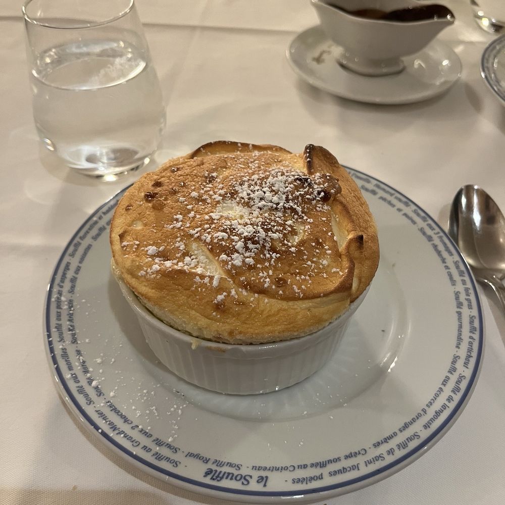 Le Soufflé - French Near Me - Paris, 75