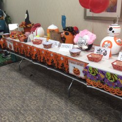 Anns Choice Retirement - Halloween decorations.