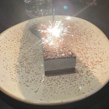 Zenzi Den - Flourless chocolate cake - American Near Me - Glenview, Illinois Zenzi Den - Flourless chocolate cake - American Near Me - Glenview, Illinois