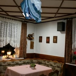 Zum goldenen Löwen - Blick on die Gaststube