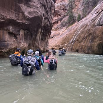 Zion Guru - Narrow hike2 - Bike Rentals Near Me - Springdale, Utah Zion Guru - Narrow hike2 - Bike Rentals Near Me - Springdale, Utah