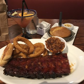 Smokey Bones Pittsburgh - Barbeque Near Me - Pittsburgh, Pennsylvania