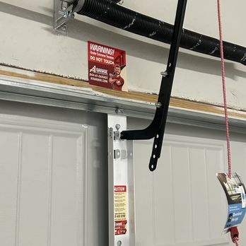 A1 Garage Door Service - The complete repair to the center and top support. - Garage Door Services Near Me - San Antonio, Texas A1 Garage Door Service - The complete repair to the center and top support. - Garage Door Services Near Me - San Antonio, Texas