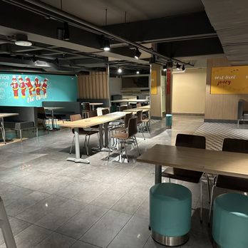 Jollibee - Chicken Shop Near Me - Los Angeles, California Jollibee - Chicken Shop Near Me - Los Angeles, California