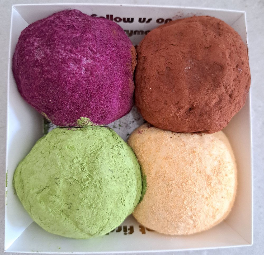 Mary Me Mochi Logo