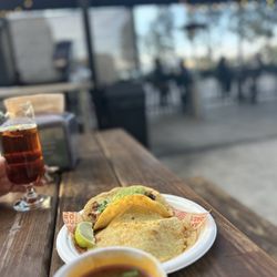 Craft Coast Beer & Tacos - Outdoor patio