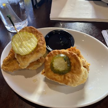 The Pub - Nashville Hot Chicken Sliders - Pubs Near Me - Nashville, Tennessee
