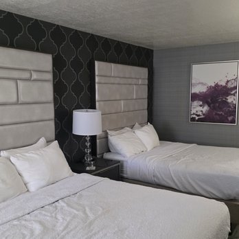 Abbey Inn & Suites - Twin Queen Room - Hotels Near Me - Cedar City, Utah