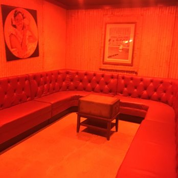 Coconut Joe's - Lounging and seating areas - Barbeque Near Me - Bakersfield, California