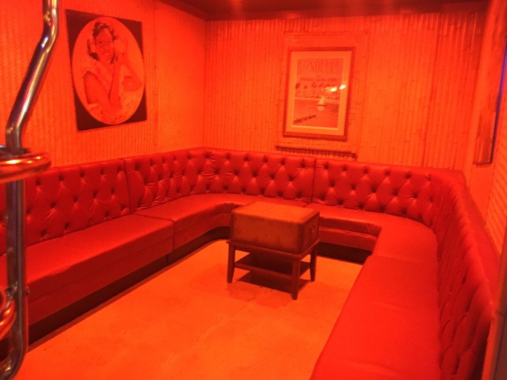 COCONUT JOE’S Updated October 2024 14 Photos 4000 Easton Dr