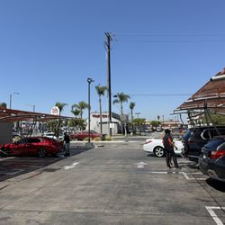 Coastline Express Car Wash - Vacuum stalls