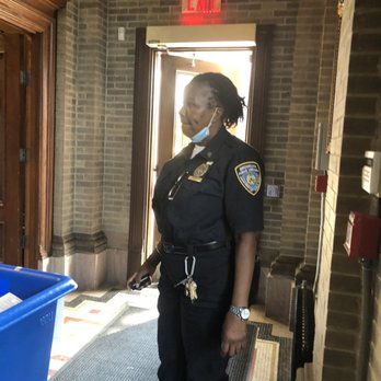 Brooklyn Public Library - Park Slope Library - Officer refused to wear mask and told me I had to remove mine in order to speak to her - Libraries Near Me - Brooklyn, New York Brooklyn Public Library - Park Slope Library - Officer refused to wear mask and told me I had to remove mine in order to speak to her - Libraries Near Me - Brooklyn, New York