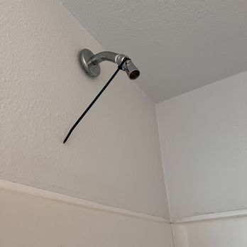Cedar to Surf Campground - Missing shower head, grungy shower area, dirty walls with holes in Sheetrock. - RV Parks Near Me - Ocean Park, Washington Cedar to Surf Campground - Missing shower head, grungy shower area, dirty walls with holes in Sheetrock. - RV Parks Near Me - Ocean Park, Washington