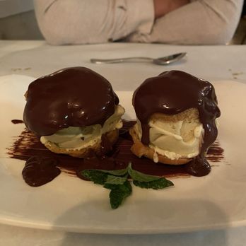 Walter Hansel Wine & Bistro - Profiteroles - Wine Bars Near Me - Santa Rosa, California Walter Hansel Wine & Bistro - Profiteroles - Wine Bars Near Me - Santa Rosa, California