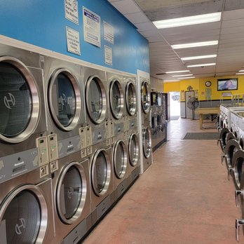 9th St Coin Laundry - Laundromat Near Me - Upland, California
