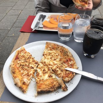 Pizza Momo - Italian Near Me - Paris, 75