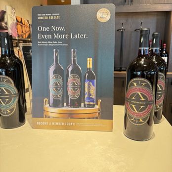 Cooper’s Hawk Winery & Restaurant - Wine of the month - New American Near Me - Dania Beach, Florida Cooper’s Hawk Winery & Restaurant - Wine of the month - New American Near Me - Dania Beach, Florida