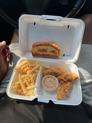 Raising Cane's Chicken Fingers by null