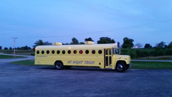 Yellow & Green Party Party Buses - Reserve a party bus. Relax. And let the fun begin. Limousines and Party Buses are great for all types of events! From anniversaries to Bachelor/Bachelorette parties, birthdays, homecomings, proms, sweet 16’s and of course weddings. Our vehicles will be sure to impress and provide for an ultimate limousine party bus experience! Our Kansas City limousines are built with amazing interiors, with features ranging LED ceilings, fiber optic bars and wireless audio systems with Bluetooth capability and more. Reserve your MELLO YELLOW Party Bus today!