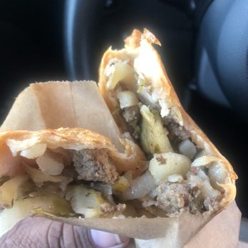 Claudias Pastes - Beef and potato empanada - Food Trucks Near Me - Santa Clara , California