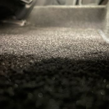 Lloyd Mats - Close-up of Lloyd LUXE in black for Honda Civic - Auto Parts & Supplies Near Me - Northridge, California