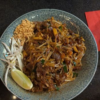 Valla Table - Beef pad thai - Thai Near Me - New York, New York Valla Table - Beef pad thai - Thai Near Me - New York, New York