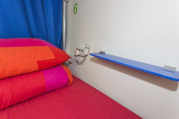 Check Inn HK by null