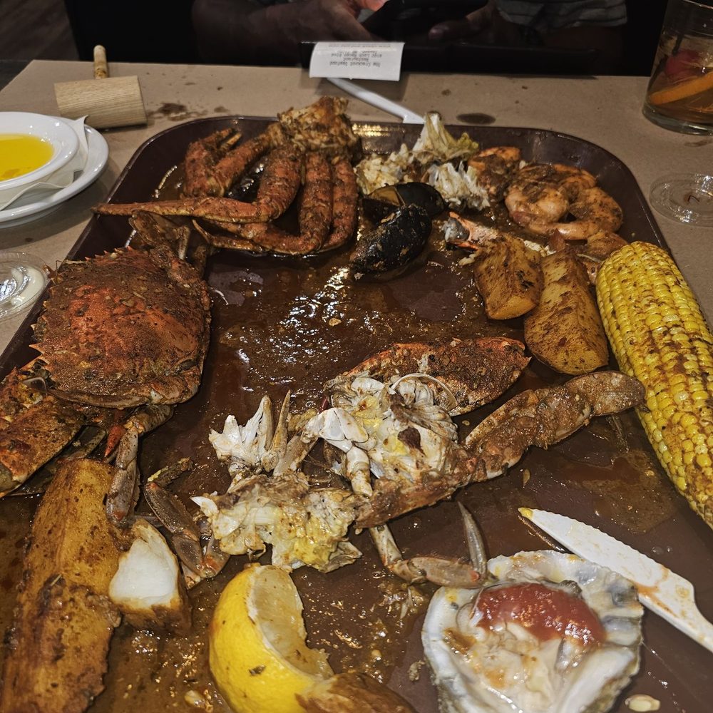 Crackpot Seafood Restaurant - Crabpot - Seafood Near Me - Baltimore, Maryland