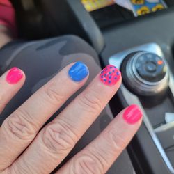 De Paris Nails - My current nails from De Paris!