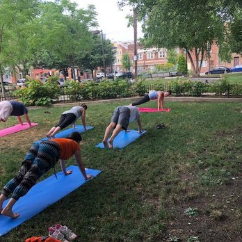 Nicole Moore Pilates - Park Pilates in Cianfrani Park - Pilates Near Me Nicole Moore Pilates - Park Pilates in Cianfrani Park - Pilates Near Me
