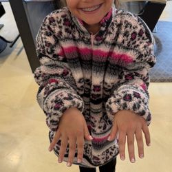 Alux Spalon - My 8 year old over the moon about her "French mani"