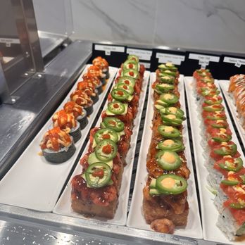 Umi Sushi - Sushi Bars Near Me - Chicago, Illinois