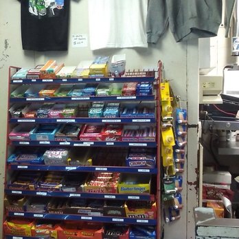 Sinclair - Candy/snacks and few merchandise on the top. - Gas Stations Near Me - Burbank, California Sinclair - Candy/snacks and few merchandise on the top. - Gas Stations Near Me - Burbank, California