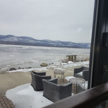 Blu Pointe - Service was amazing and we had such a beautiful view - Seafood Near Me - Newburgh, New York