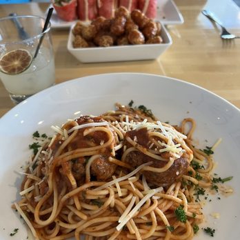 Phil’s - Spaghetti & meatballs + Philly cheesecake wrap + honey Sriracha tots - American Near Me - Thousand Oaks, California