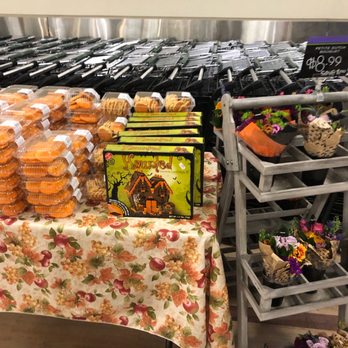 Heinen's Grocery Store - Feelings of Fall! - Grocery Near Me - Rocky River, Ohio Heinen's Grocery Store - Feelings of Fall! - Grocery Near Me - Rocky River, Ohio