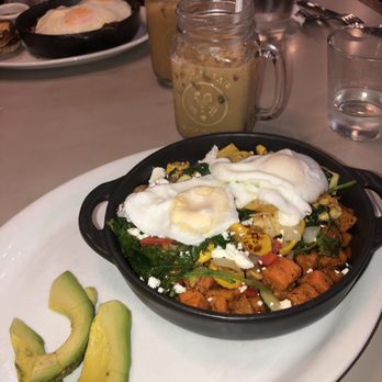 Egg Harbor Café - Veggie hash skillet with side of avo - Breakfast & Brunch Near Me - Wheaton, Illinois Egg Harbor Café - Veggie hash skillet with side of avo - Breakfast & Brunch Near Me - Wheaton, Illinois