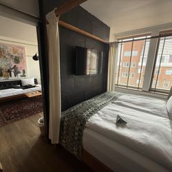 Manon Les Suites - Clever layout to the room
