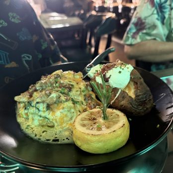 Freddy’s Chophouse - Chicken - American Near Me - San Diego, California