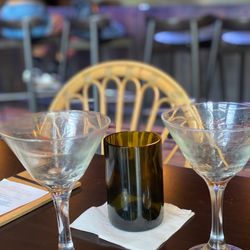 The Pearl - Dirty Martini