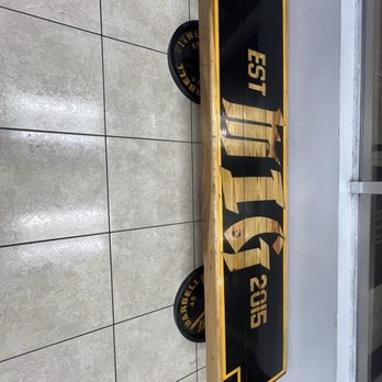 Miami Iron Gym - Very creative bench - Gyms Near Me - Miami, Florida Miami Iron Gym - Very creative bench - Gyms Near Me - Miami, Florida
