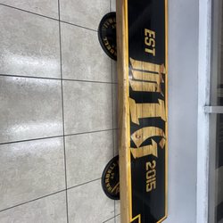 Miami Iron Gym - Very creative bench