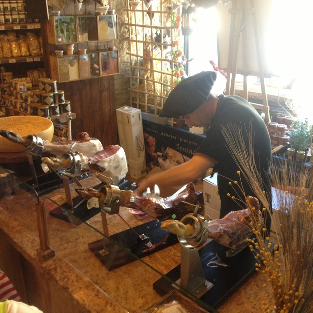 Paladares Delicatessen - Delicatessen Near Me - Motril, GR
