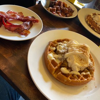 Wally Waffle - Apple Pie Cakes - American Near Me - Tallmadge, Ohio Wally Waffle - Apple Pie Cakes - American Near Me - Tallmadge, Ohio