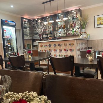 Binh Minh - Inside - Vietnamese Near Me - Munich, BY Binh Minh - Inside - Vietnamese Near Me - Munich, BY