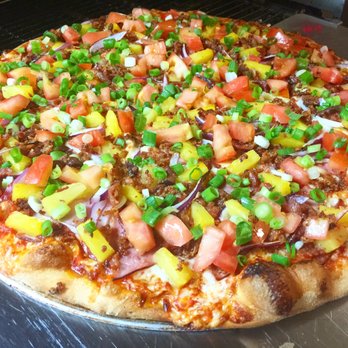 Delish Pizza - Maui Pizza "Spicy Red Sauce, Mozzarella Cheese, Canadian Bacon, Smoked Crumbled Bacon, Red Onion, Pineapple, Tomatoes and Green Onions" - Pizza Near Me - Gold River, California