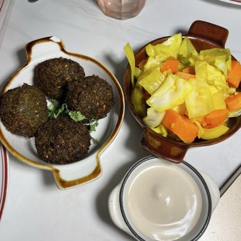 Cafe Landwer - falafel balls - Breakfast & Brunch Near Me - Hallandale Beach, Florida